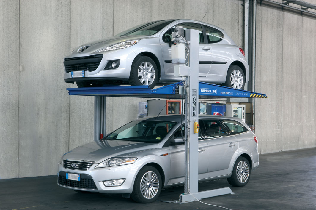 Monte-voiture : plateforme aérienne deux colonnes